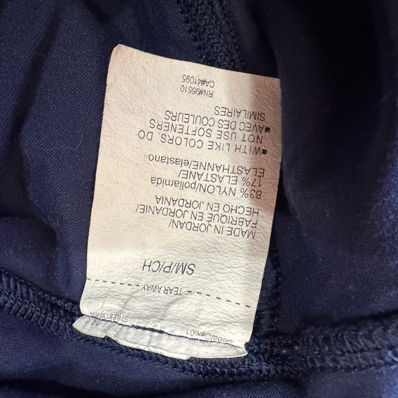 Under Armour Cropped Leggings - Picture 4 of 5